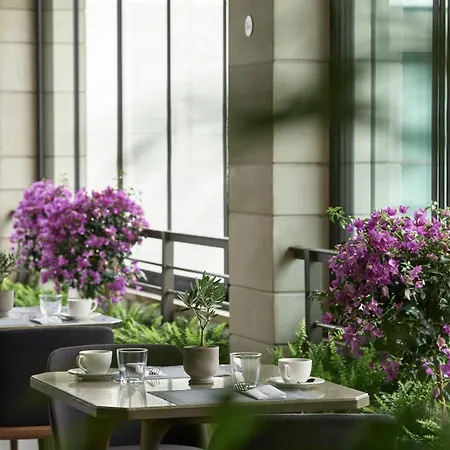 September Hotell 5*