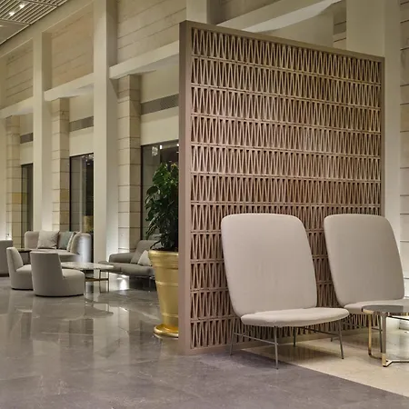 September Hotell 5*